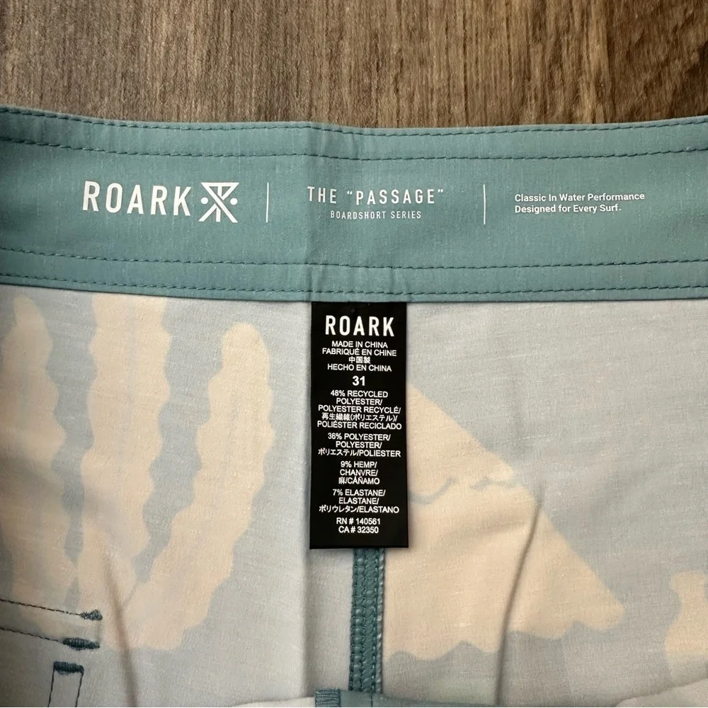 Roark Passage Boardshort Beach Swim Shorts Men’s Size 31 Multicolour